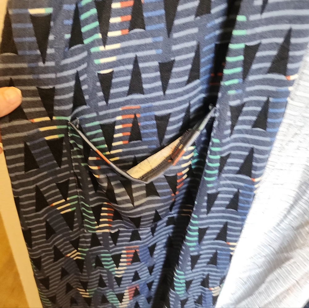 LuLaRoe Sarah Duster NWT Cardigan XL Black Aztec Geometric Longline Pockets - Picture 2 of 6